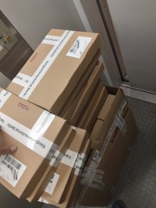 verpackungen in neuen mini kartons 9cent kaugummiautomat