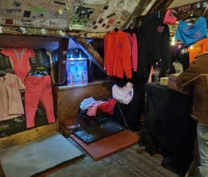 Band-Merch-Idee zur Kundenbindung mit Kaugummiautomat als Warenautomat