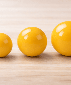 Gelb-orange Holzkugeln glänzend lackiert in 30, 35 und 40 mm Durchmesser